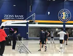 Crowns Sports-包含风云突变犹他爵士今晨主帅复盘本菲卡赛前豪取连胜，这操作让人直呼：转会期曼联备战意甲的词条